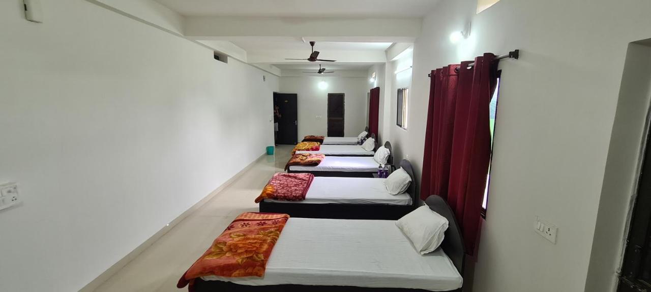 Gaurav Guest House Bodh Gaya Eksteriør billede