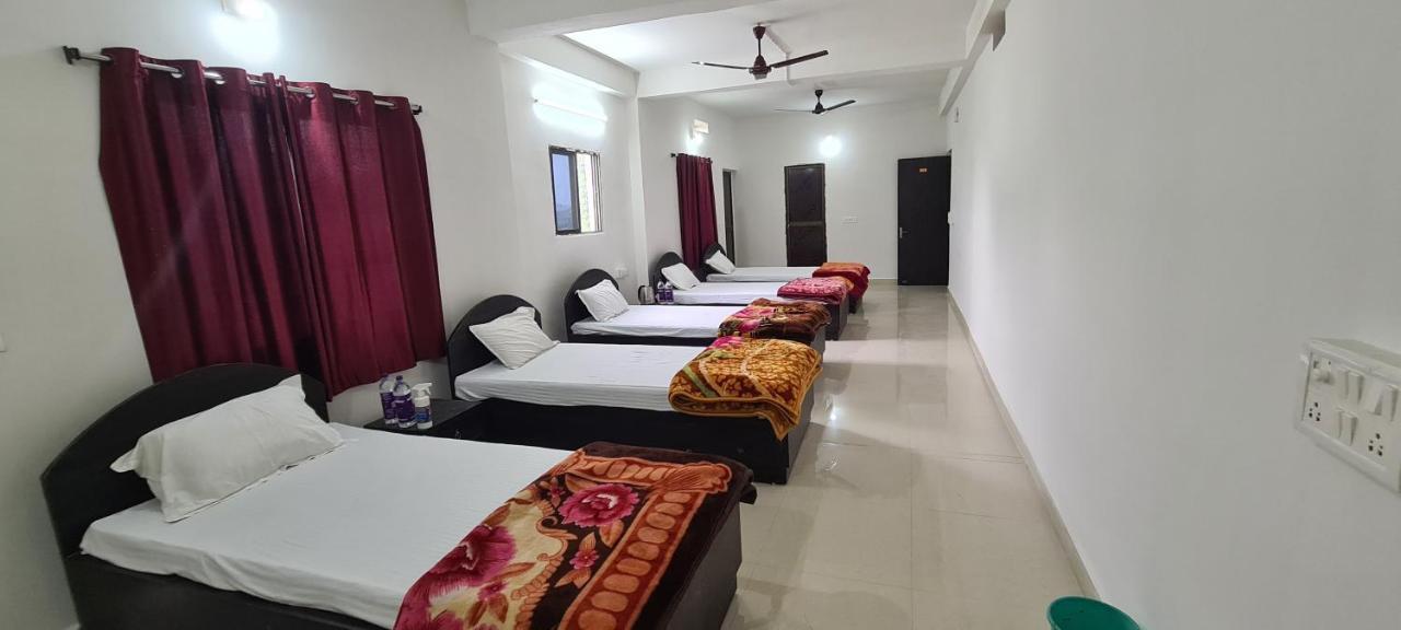 Gaurav Guest House Bodh Gaya Eksteriør billede