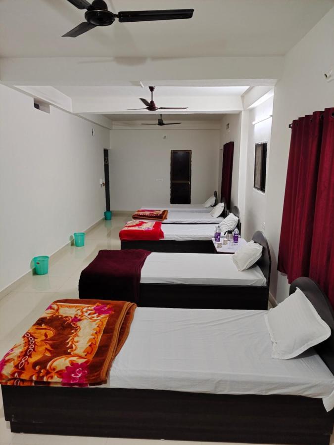 Gaurav Guest House Bodh Gaya Eksteriør billede