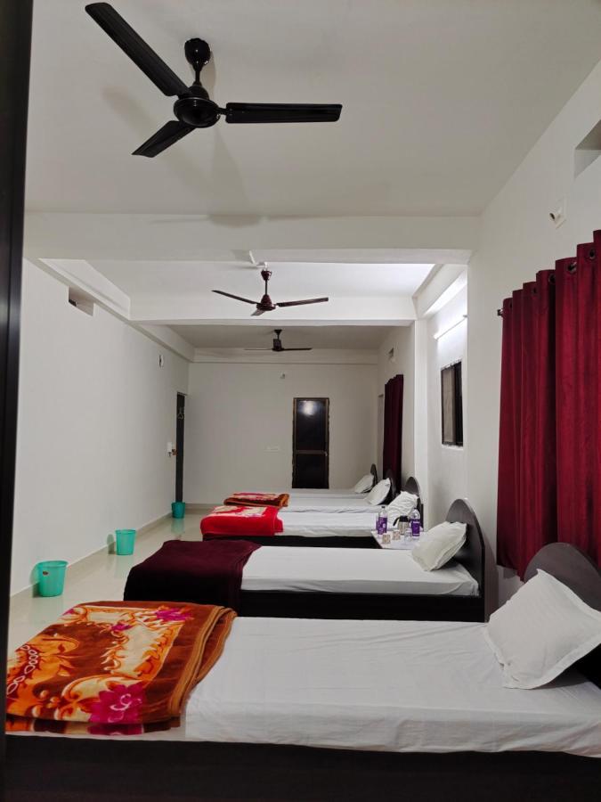 Gaurav Guest House Bodh Gaya Eksteriør billede