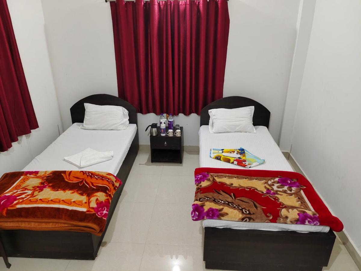 Gaurav Guest House Bodh Gaya Eksteriør billede