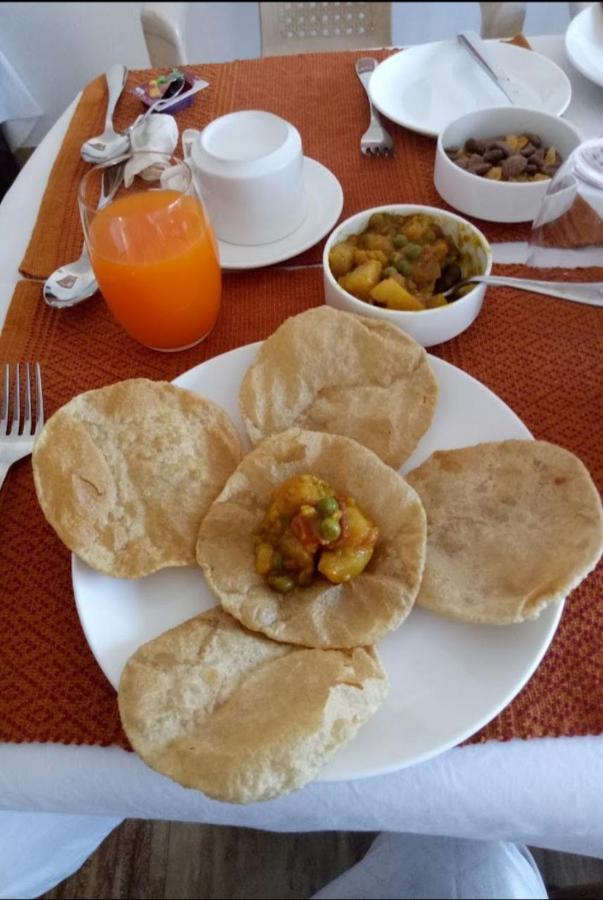 Gaurav Guest House Bodh Gaya Eksteriør billede